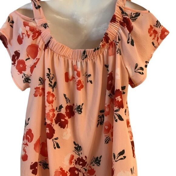 One Clothing floral shoulder tie short sleeve peach top Size L - Picture 3 of 5
